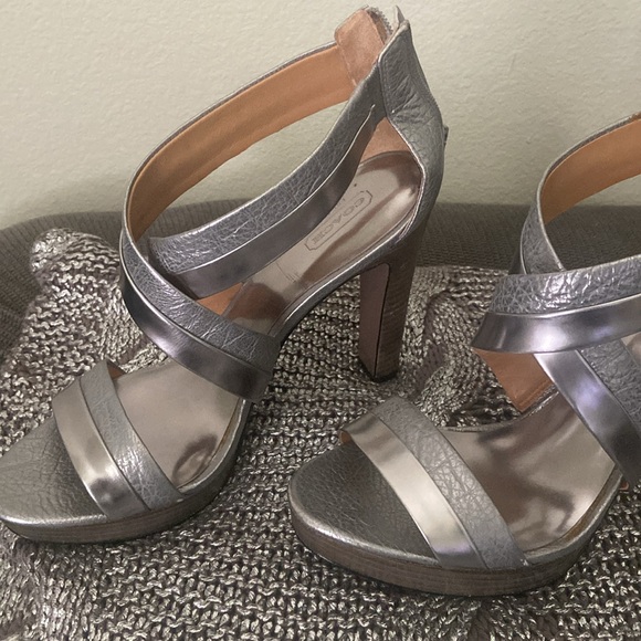 Coach heels - Picture 4 of 10